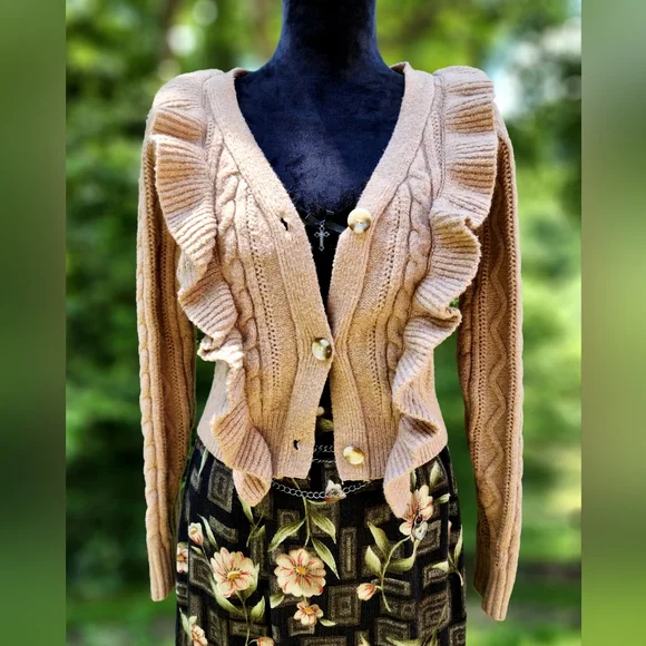 Button Up Ruffled Sweater ~ Nude/Cocoa Color NWOT - Picture 3 of 9